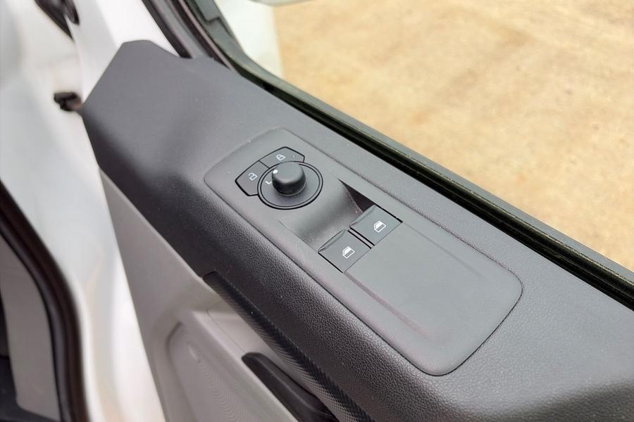 Ford TRANSIT CUSTOM Photo autoimg-72efa2535e3ef747994b6c6bb261edf066e3ff00.jpg