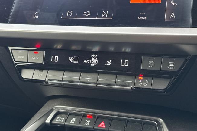 AUDI A3 Photo 39
