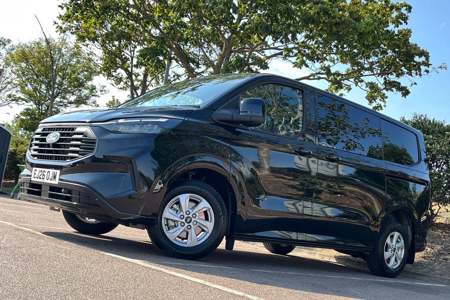 Ford Transit Custom Photo autoimg-72f31043d4bc6ab1dc4eb0a0b9e4ce33d3206960.jpg