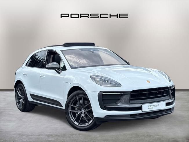 PORSCHE Macan Photo 1