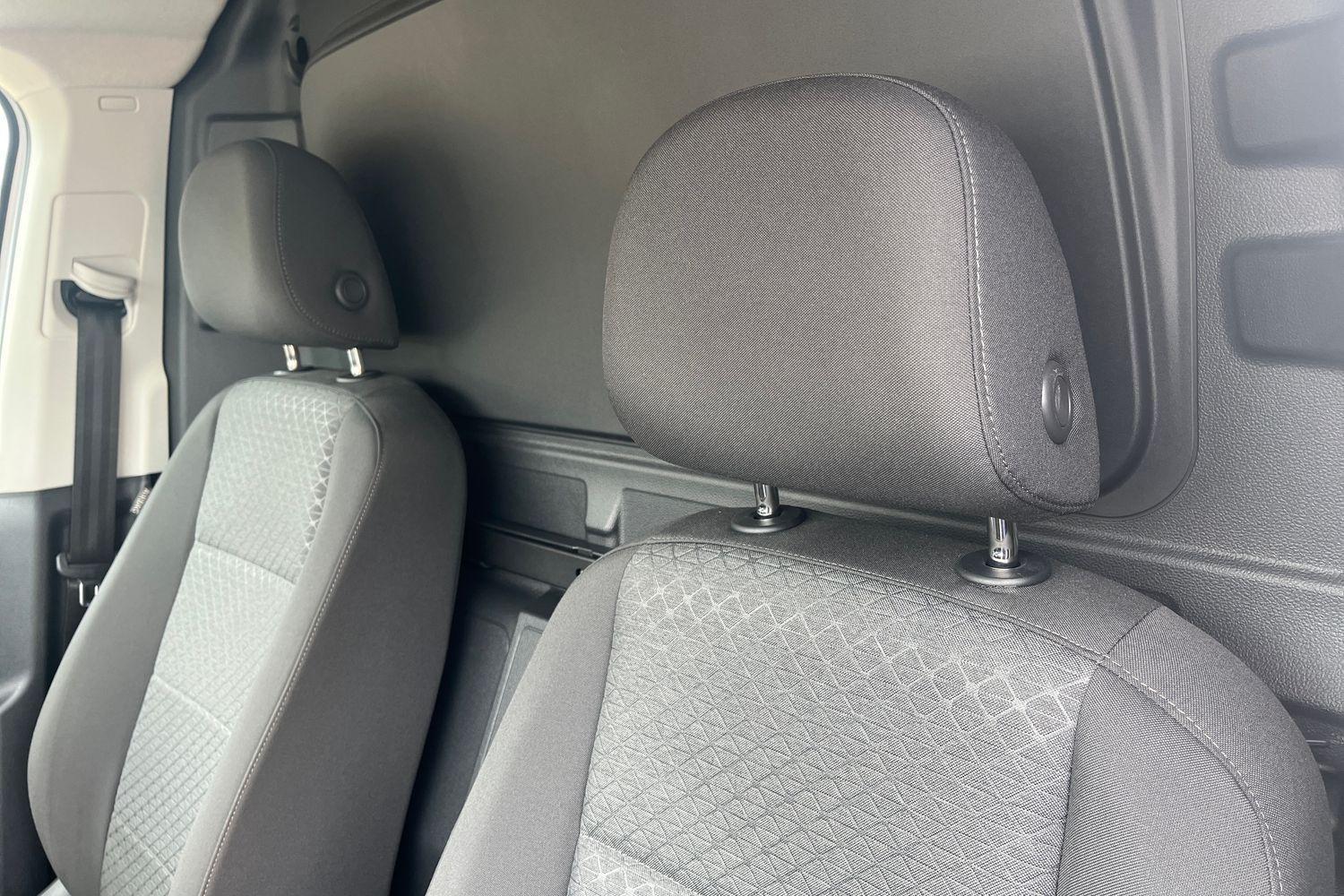 Ford TRANSIT CONNECT Photo 10