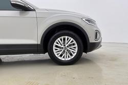 VOLKSWAGEN T-Roc Photo 5