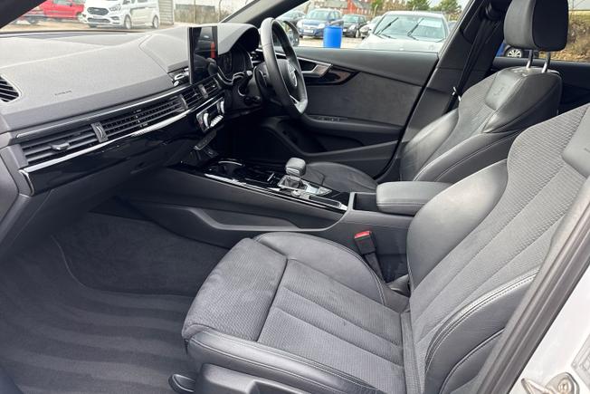 AUDI A4 Avant Photo 26