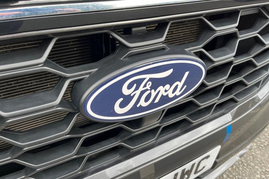 Ford TRANSIT CUSTOM Photo autoimg-73000407fde23044ebab600283340805abb22df7.jpg