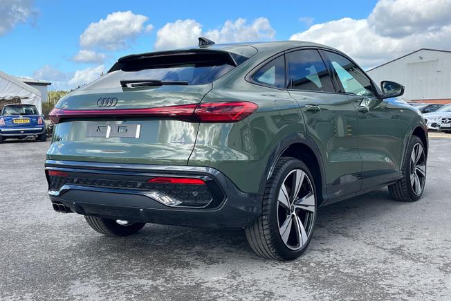 AUDI  Q5 Sportback Photo 53