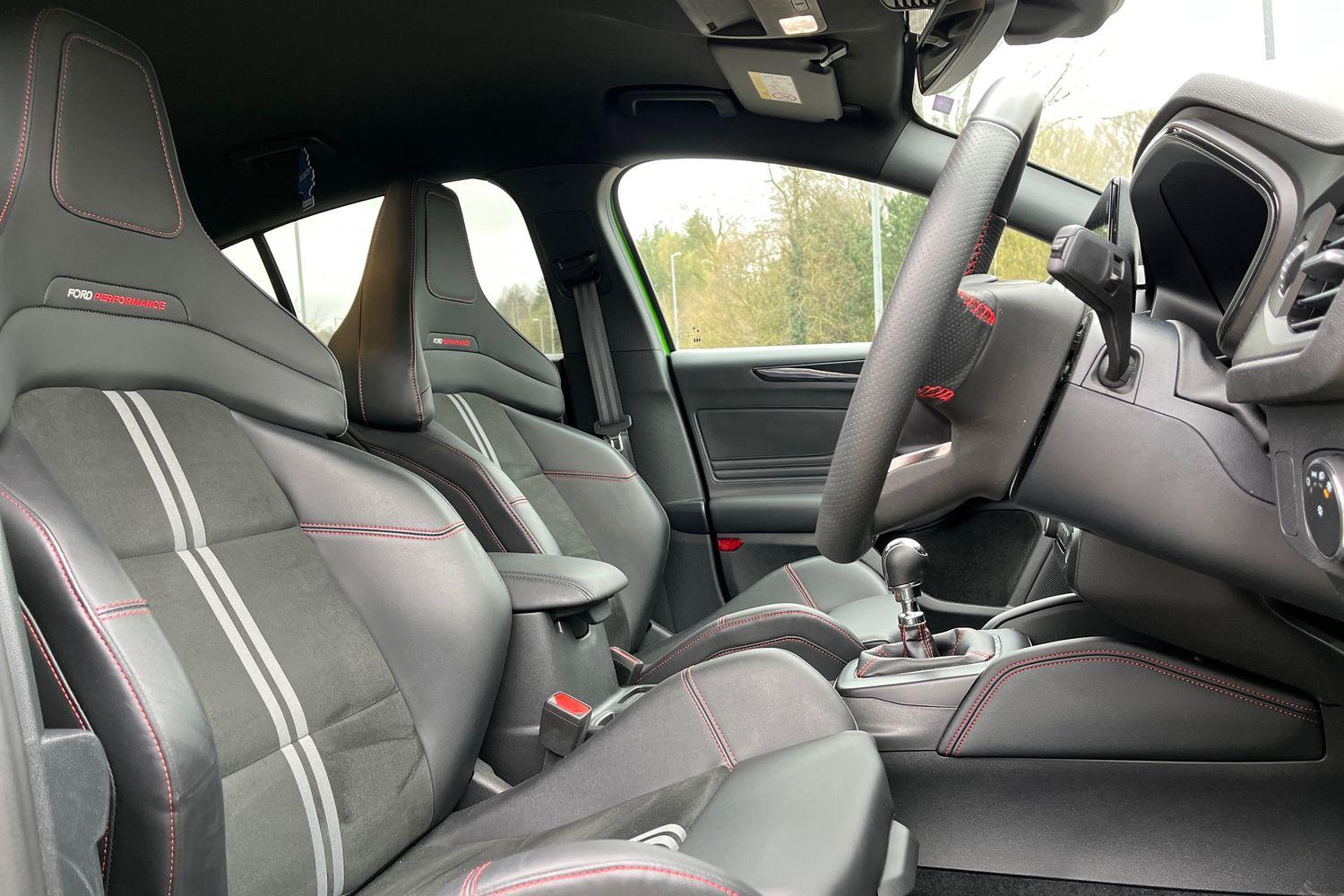 Ford Focus Photo 16