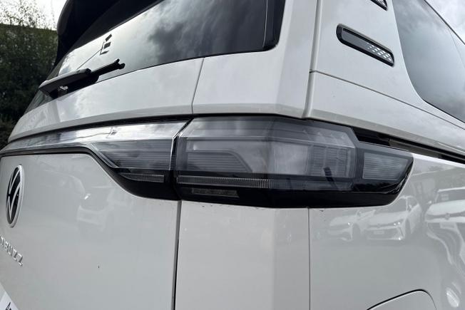 VOLKSWAGEN Id. Buzz Photo 18