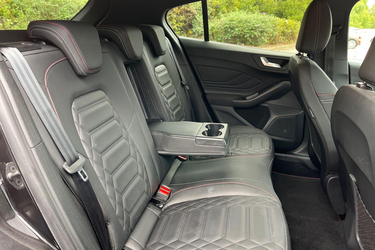 Ford Focus Photo 36