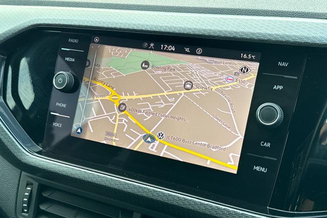 VOLKSWAGEN T-Cross Photo 14