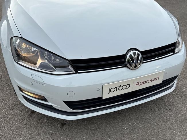 VOLKSWAGEN Golf Photo 30