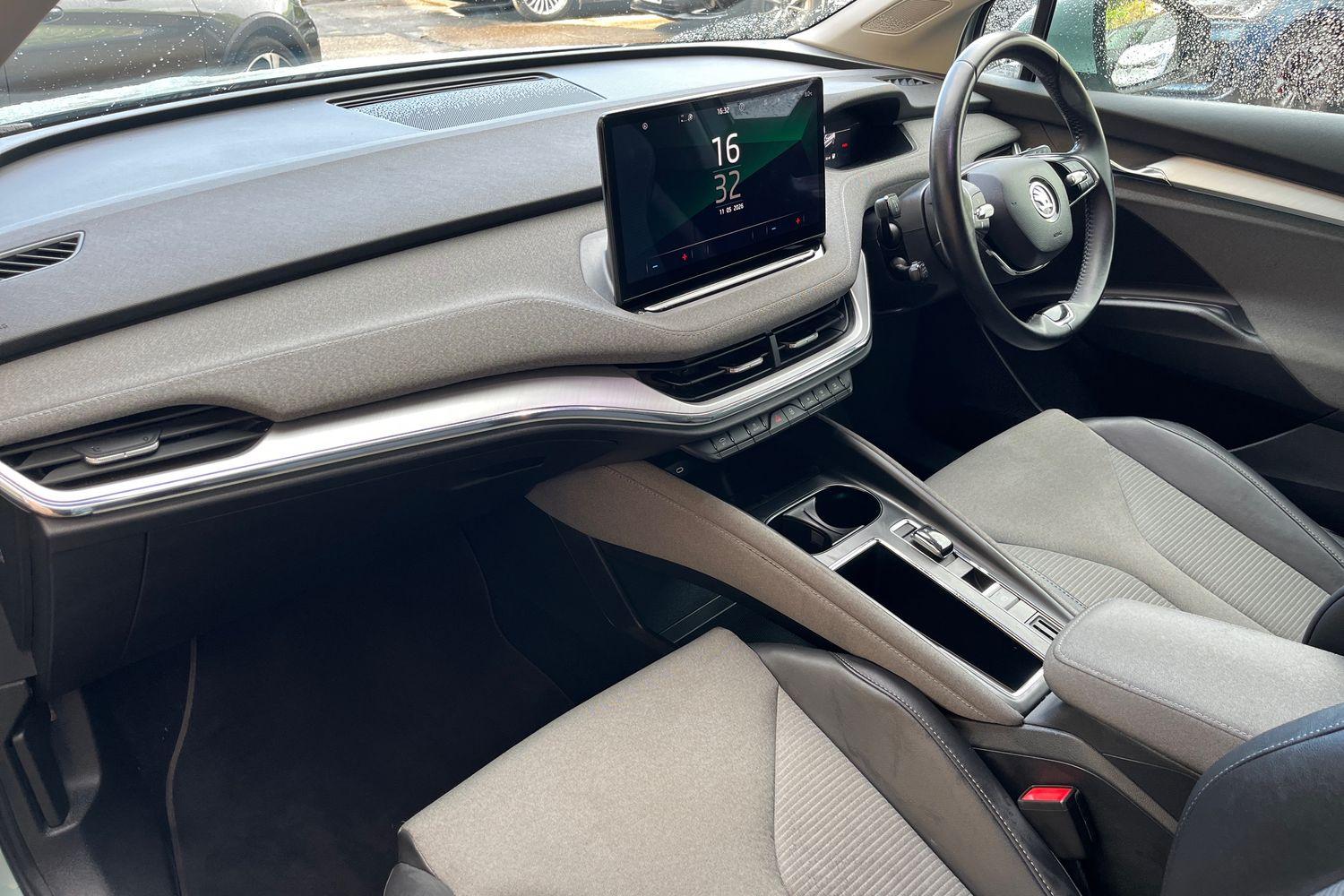 Skoda ENYAQ Photo 17