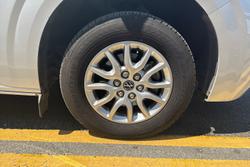 VOLKSWAGEN Transporter Photo 5