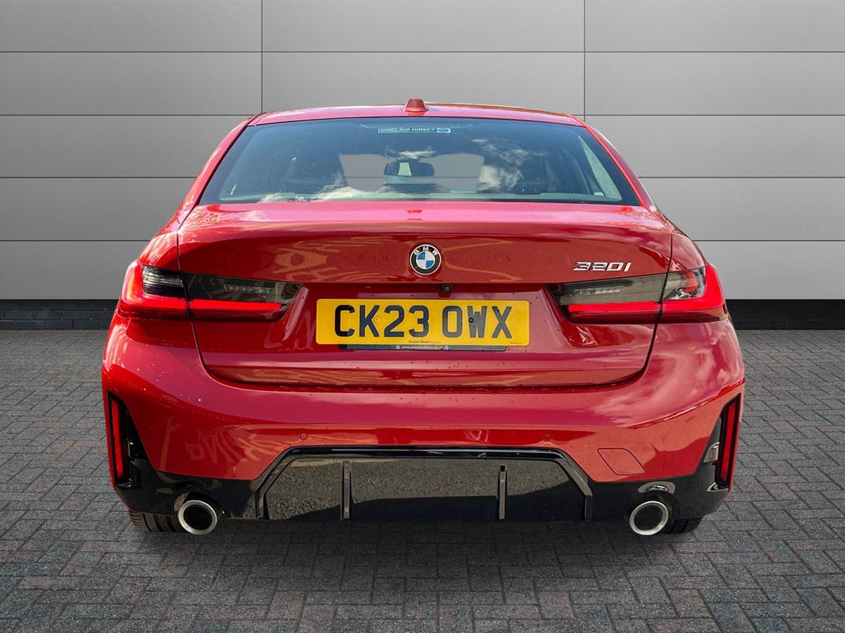BMW 3 Series Photo 6