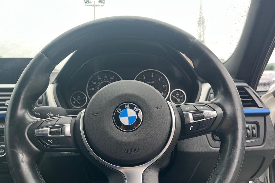 BMW 3 SERIES Photo autoimg-7313a010d5d82baa6b35552f3d31f99fc86d5594.jpg