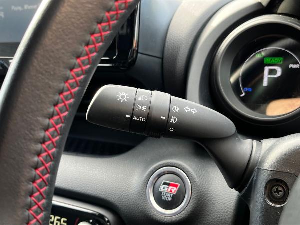 Toyota Yaris Photo autoimg-73164f60cbb0f7caea6e68e911e72f4dc11024e9.jpg