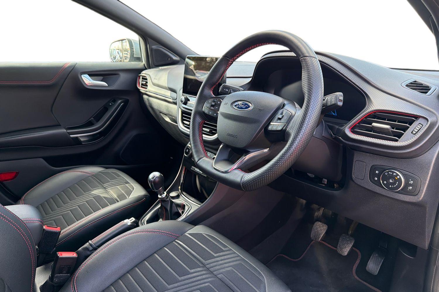 Ford PUMA Photo 8