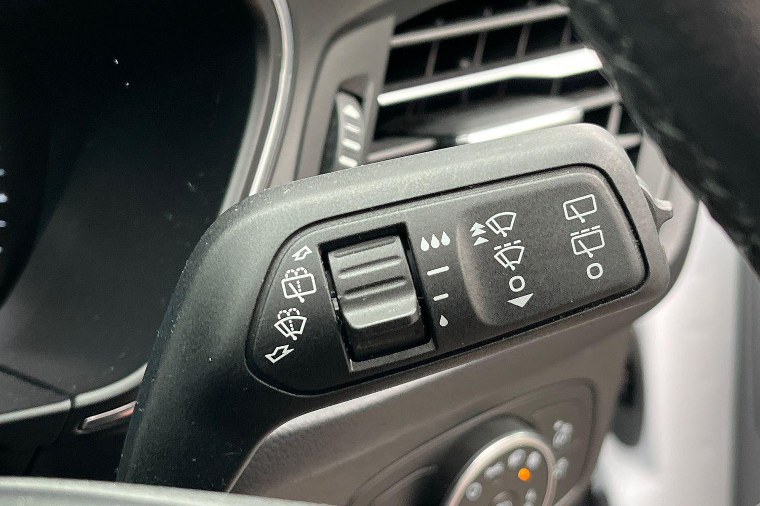 Ford Focus Photo 14