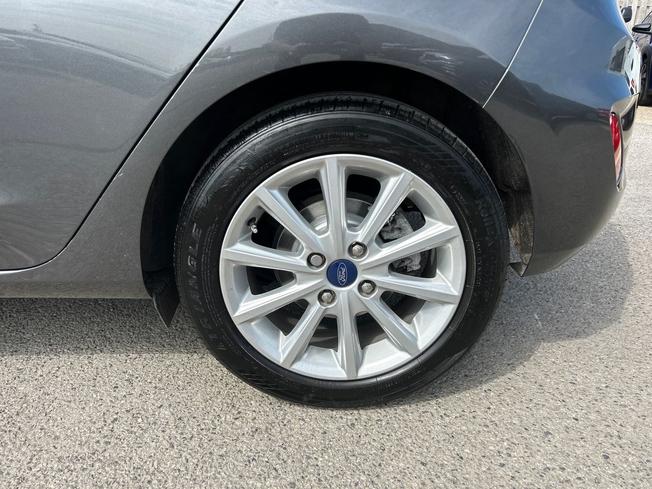 FORD Fiesta Photo 27