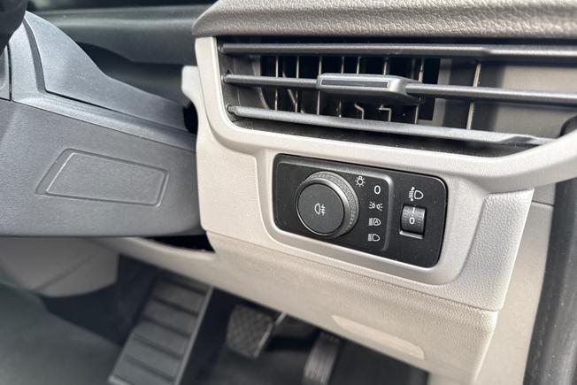 VOLKSWAGEN e-Transporter Photo 37