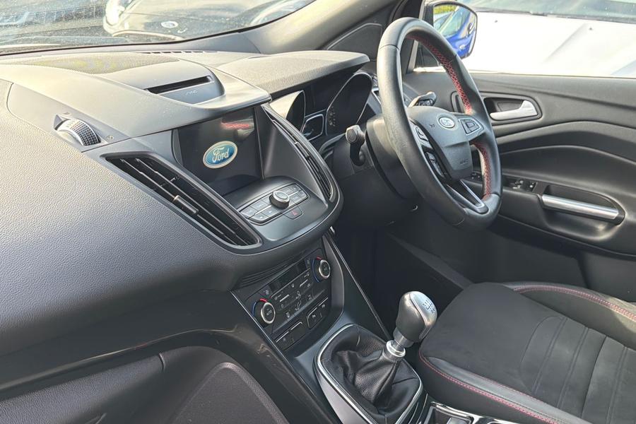 Ford KUGA Photo autoimg-732cae5b3fa237e78871e457d5376705c4255e53.jpg