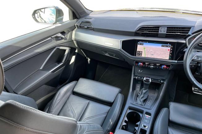 AUDI Q3 Photo 56