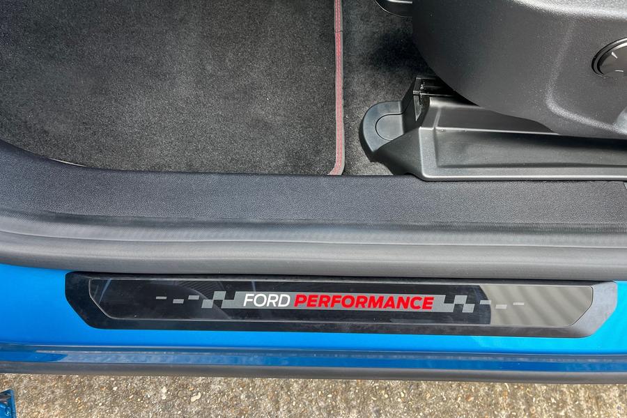 Ford Puma Photo autoimg-732f65b49008199ba90962cbeda885be92907cf6.jpg