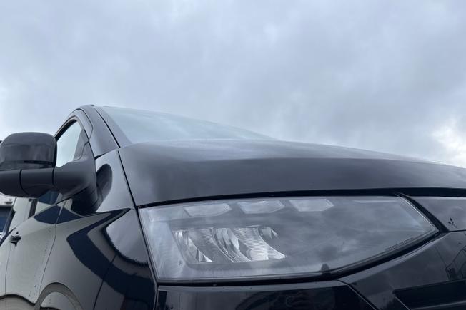 VOLKSWAGEN Transporter Photo 19