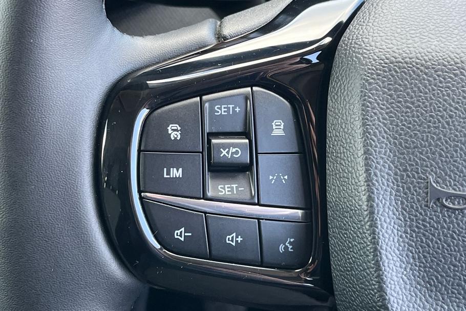 Used Ford TRANSIT CUSTOM HF75FGN 25