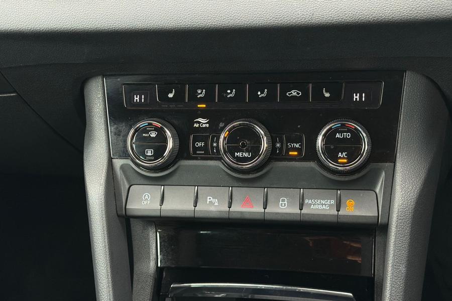 Skoda KAROQ Photo autoimg-733bcb6b525d6a3d85fffc531d0fe933abd166c0.jpg