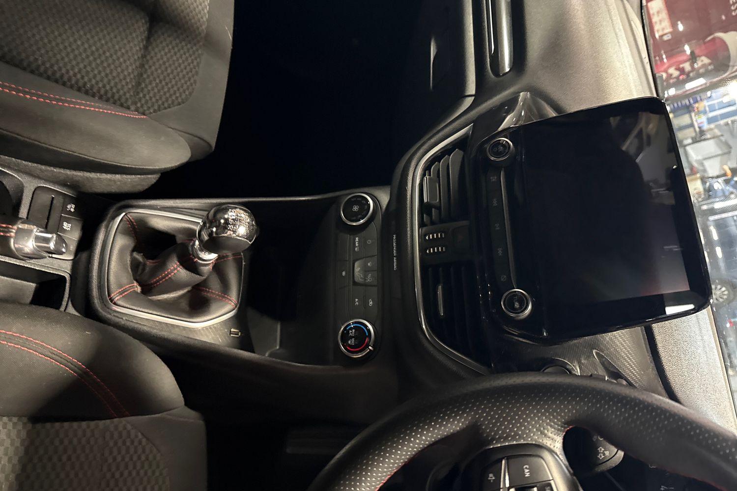 Ford FIESTA Photo 29