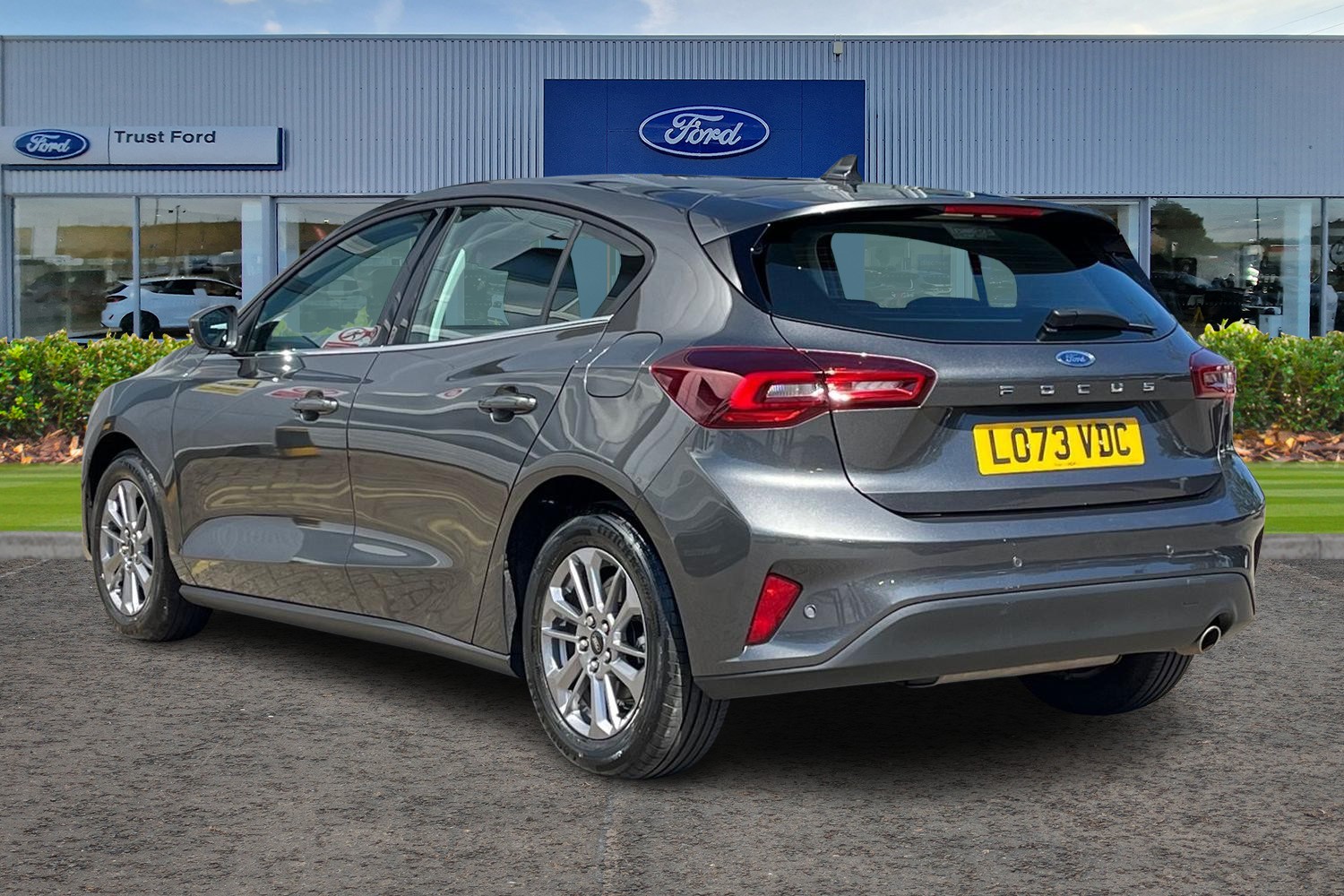 Ford Focus Photo 1