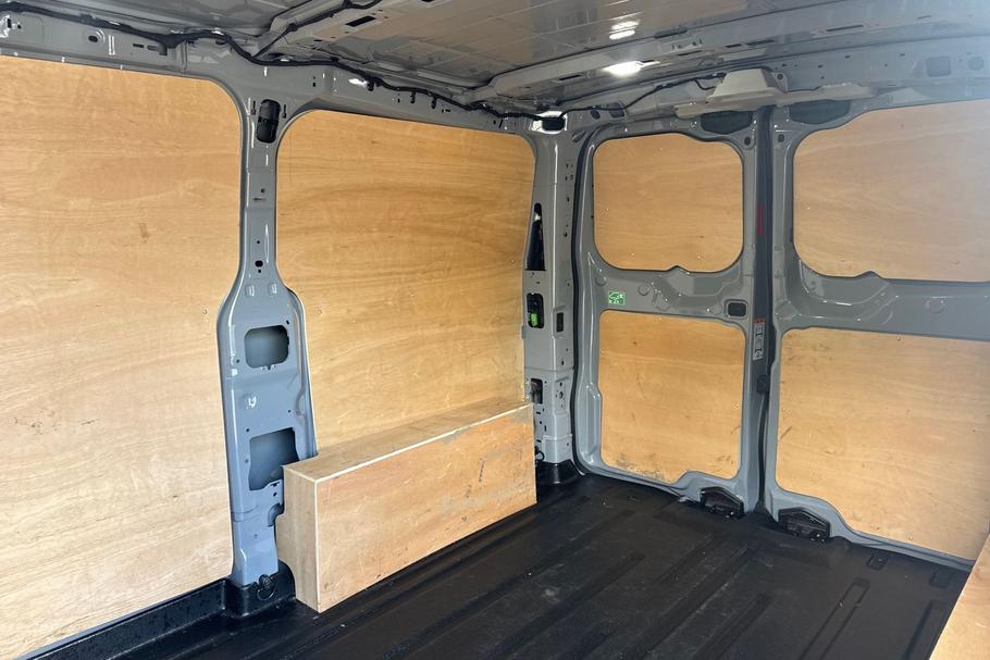 Used FORD TRANSIT CUSTOM WN75AUK 4