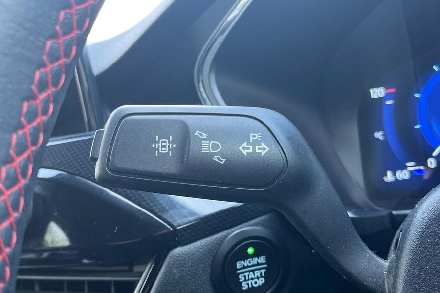 Ford KUGA Photo autoimg-734eca58dd95055e94e93d0639a75b28adf6bb45.jpg