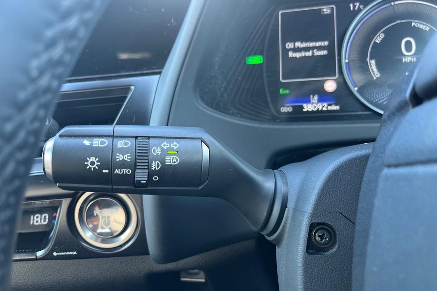 Lexus UX Photo autoimg-73510cf2ca23d3df61b9a7a4163922a82525b443.jpg