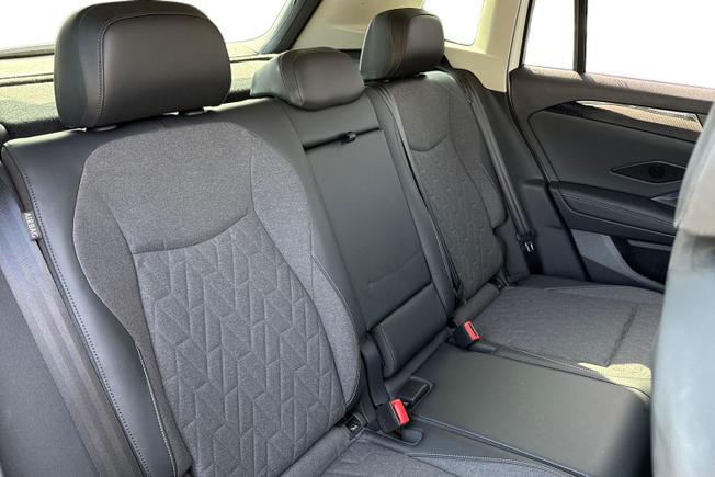 VOLKSWAGEN Tiguan Photo 9