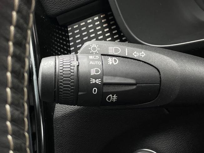 VOLVO Xc40 Photo 36