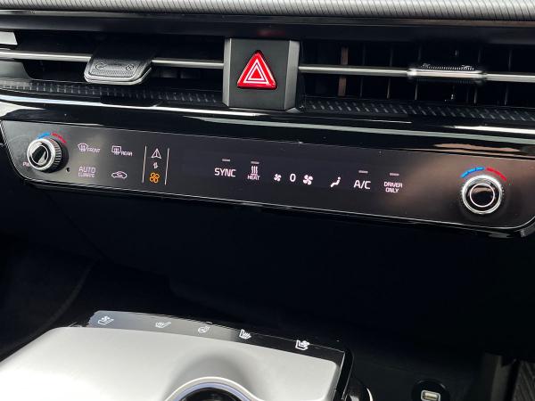 Kia EV6 Photo autoimg-735b94c192a79f3e6240f63d71e55fa9683a2ae7.jpg