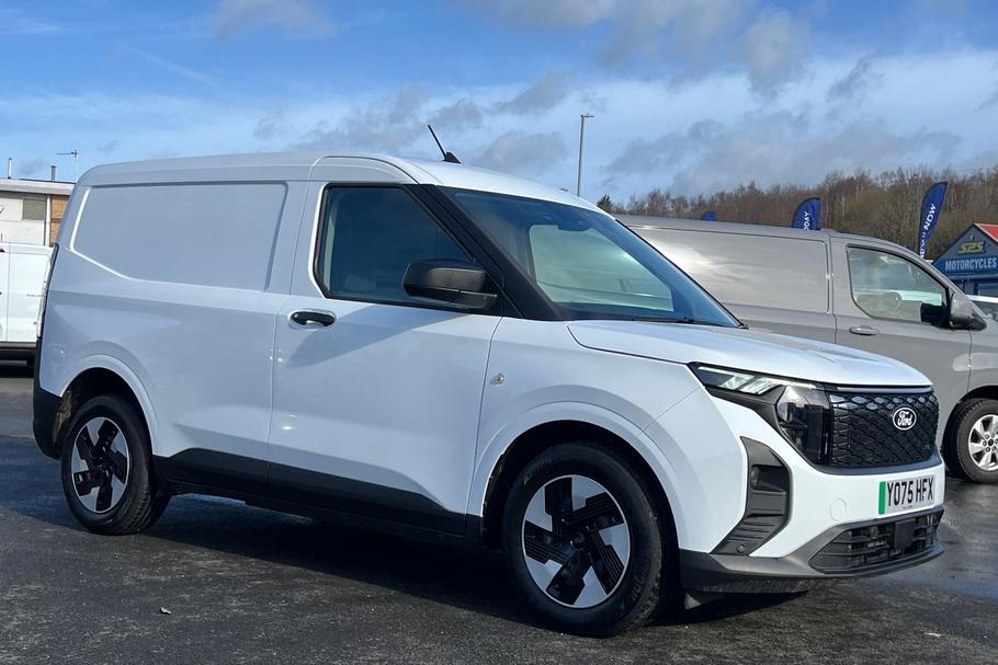 Used FORD E-TRANSIT COURIER YO75HFX 35