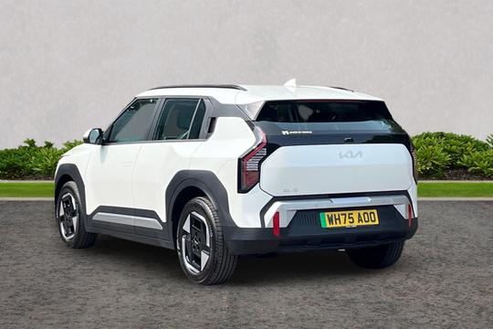 Kia EV3 Photo autoimg-73613d7ed6341a291db982ed303b5b74a5070e3d.jpg