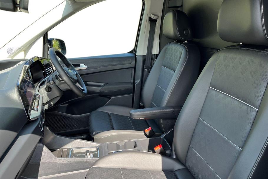 Used FORD TRANSIT CONNECT YF25BKZ 9