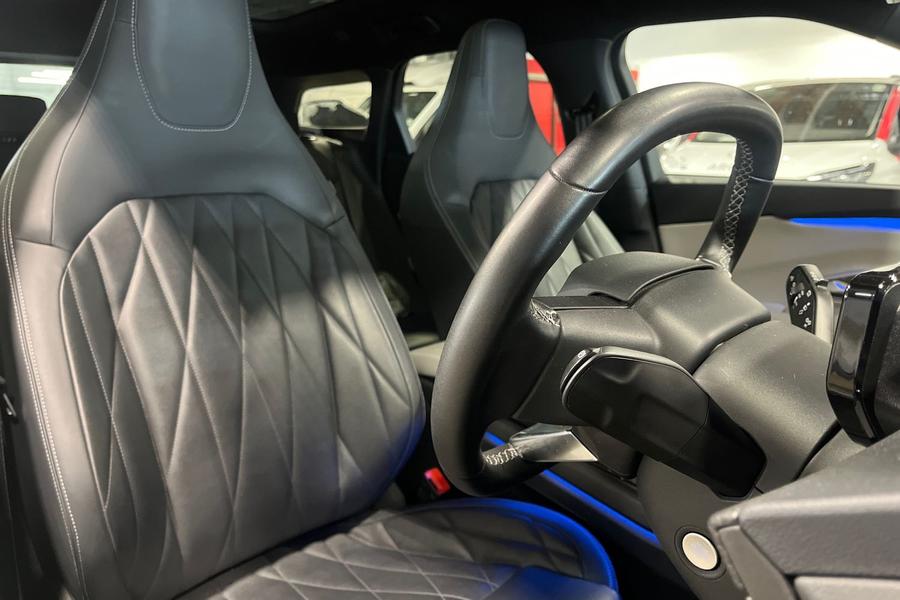 Ford Explorer Photo autoimg-7364f0977cf7a7b6283a294c020ced749cbdcd6e.jpg