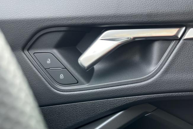 AUDI Q3 Photo 40