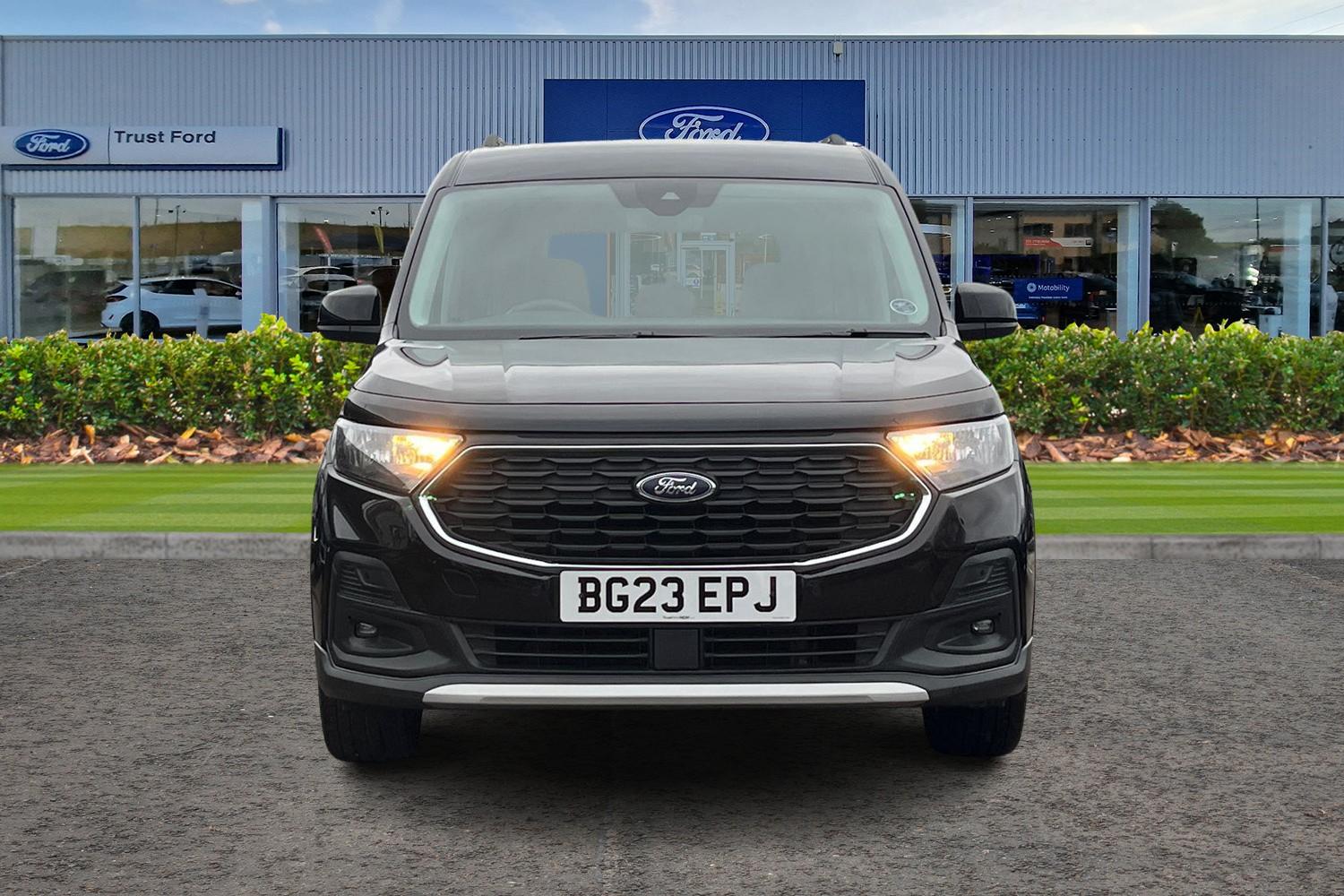 Ford TOURNEO CONNECT Photo 5