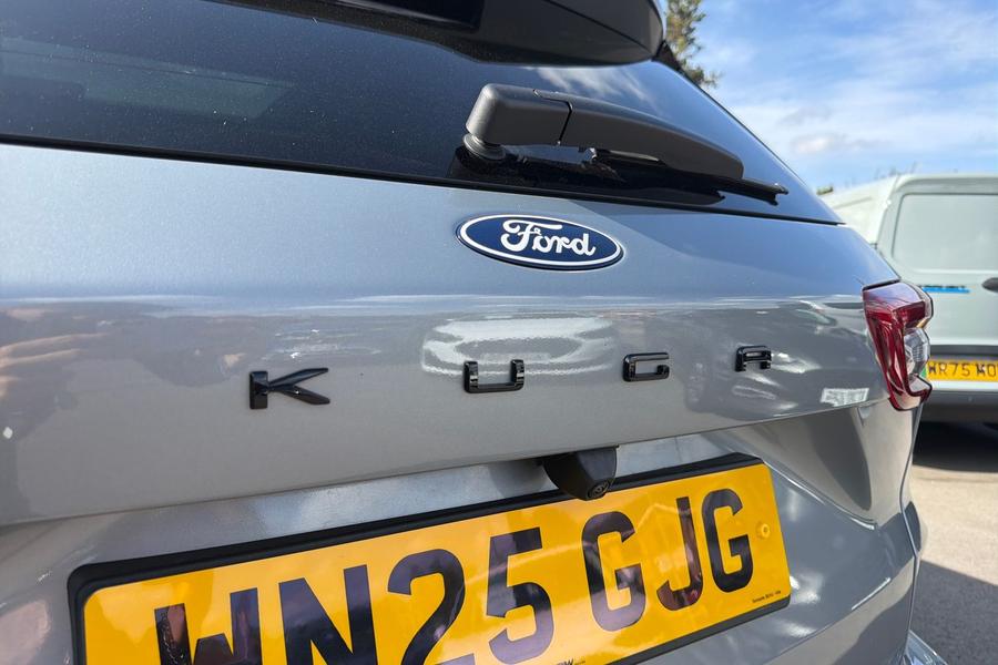 Ford KUGA Photo autoimg-736a3b662dac17d4f2637eb83f899be21d9cdaac.jpg