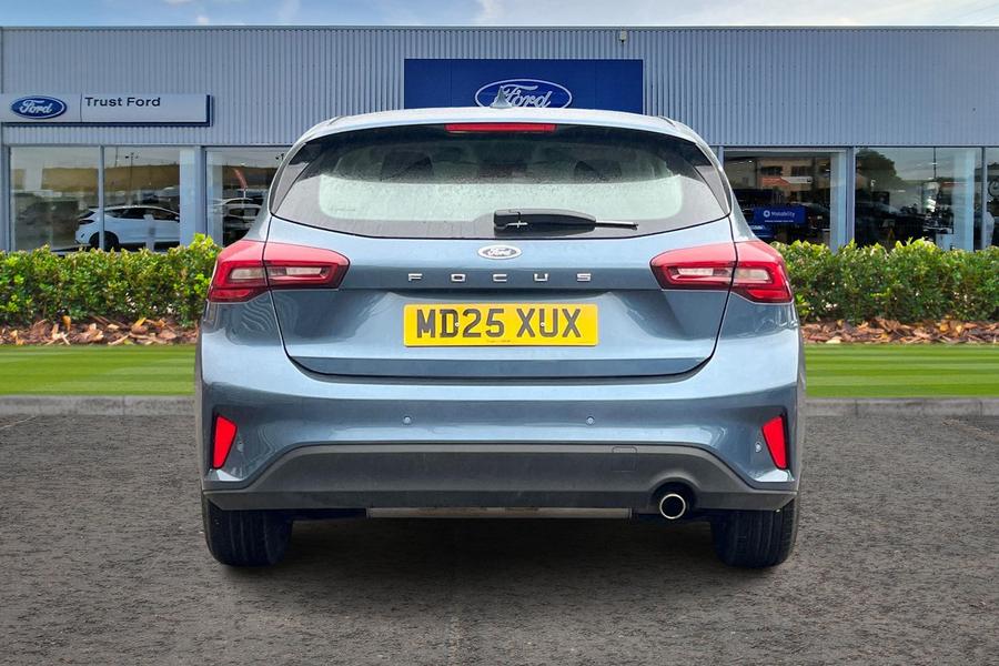 Ford FOCUS Photo autoimg-736b0318295445b94e194458082e79d70626b389.jpg