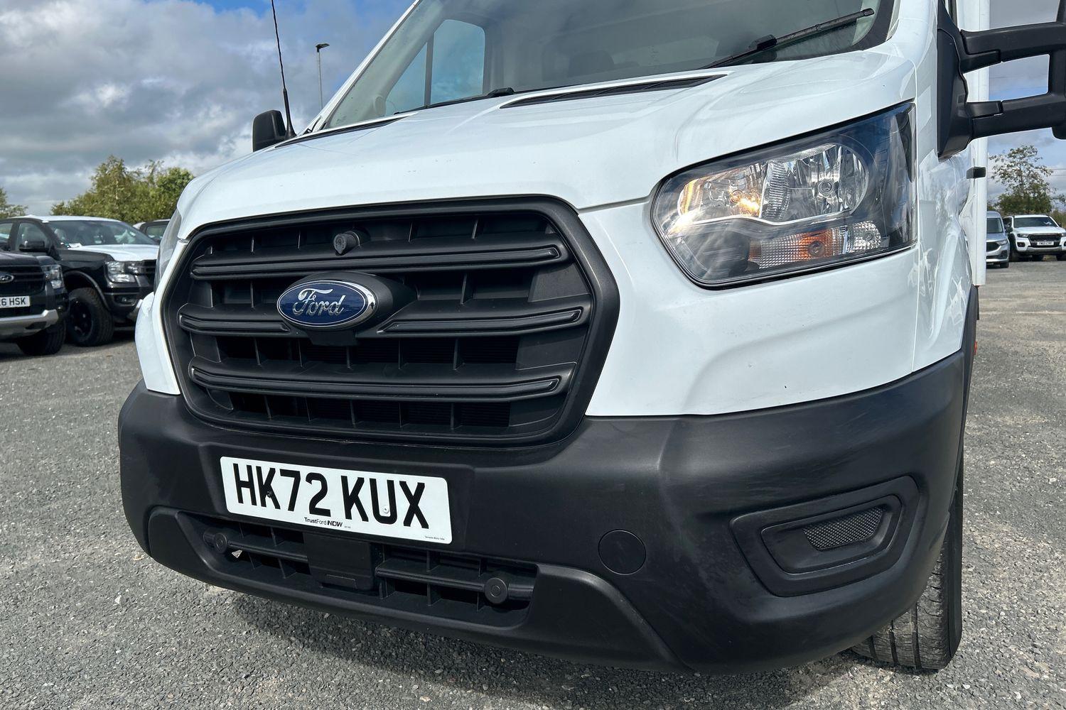 Ford TRANSIT LUTON Photo 22