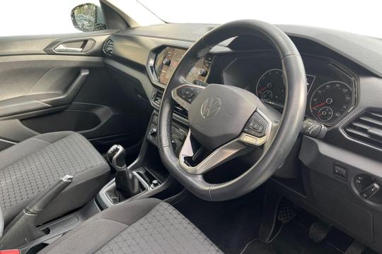 Volkswagen T-Cross Photo autoimg-736c4b3e1f078638c35c992c8fef9e03adbb238a.jpg