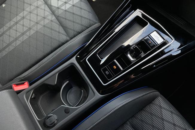 VOLKSWAGEN Golf Photo 42