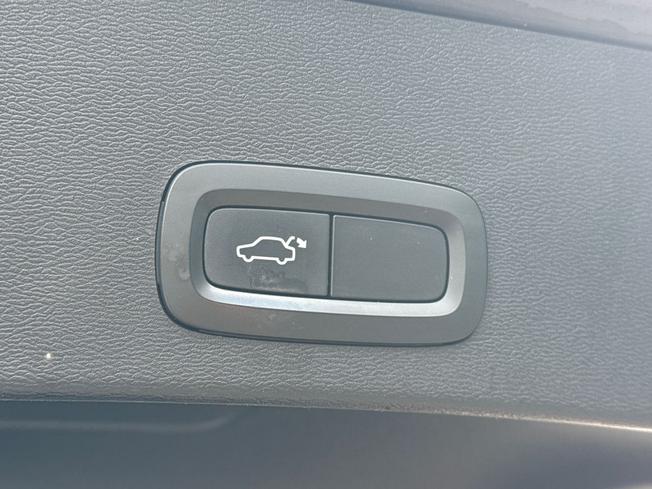 VOLVO Xc40 Photo 41