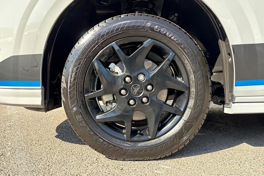 Ford E-TRANSIT CUSTOM Photo autoimg-7375a3b3431c5062c2e56f5cd209df33c382d6a1.jpg